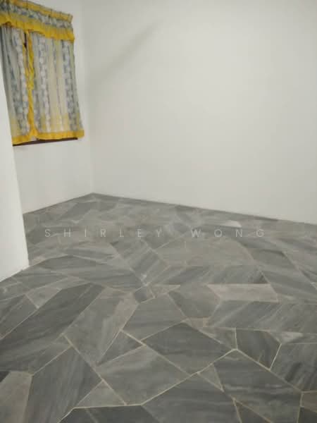 Untuk Disewa - Sri Anggerik 1