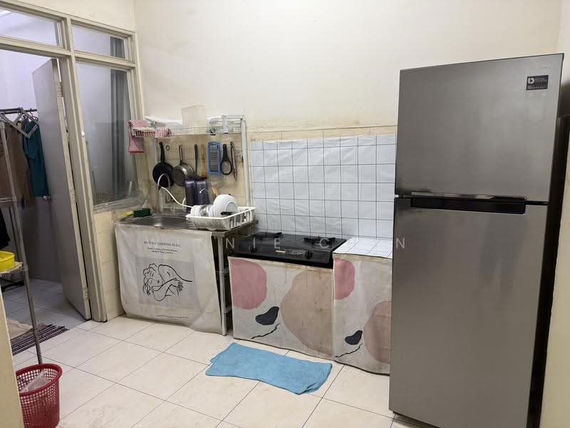 Condominium for Rent at Platinum Lake PV 13 - Winnie Chin - Kitchen - PropertyGuru.com.my