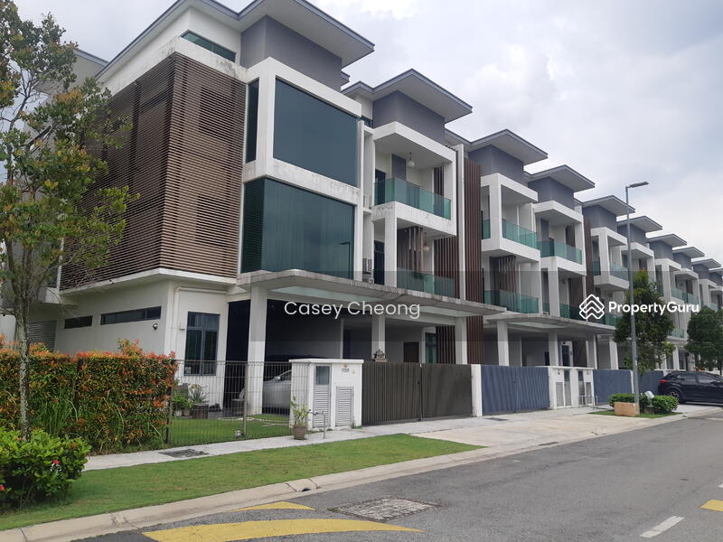 Rumah Teres untuk Dijual di Bandar Nusaputra (Puchong) - Casey Cheong - PropertyGuru.com.my
