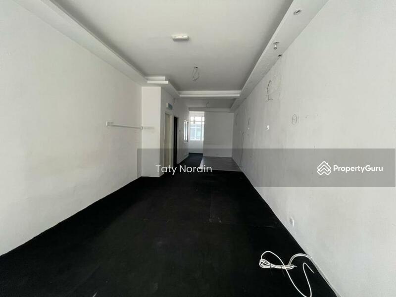 For Sale - For Sale 3 Storey Commercial Bangi Gateway StreetMall