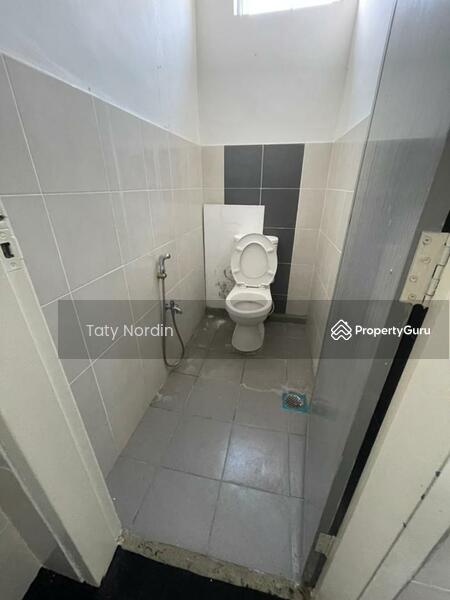 For Sale - For Sale 3 Storey Commercial Bangi Gateway StreetMall