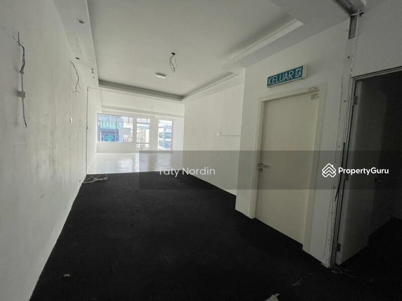 For Sale - For Sale 3 Storey Commercial Bangi Gateway StreetMall