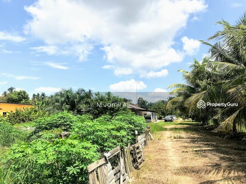 For Sale - Kampung Peserai Pantai, Batu Pahat, Johor