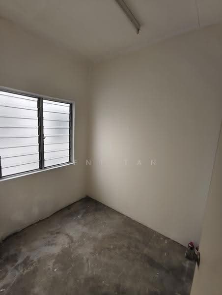 Apartment for Rent at Pinggiran Putra Apartment Equine Park - Kent Tan - Interior - PropertyGuru.com.my