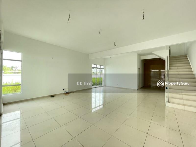 Kempas Utama 2-Storey Cluster For Sale untuk Untuk Dijual - RM 1,280,000, Apr 2026 - PropertyGuru.com.my