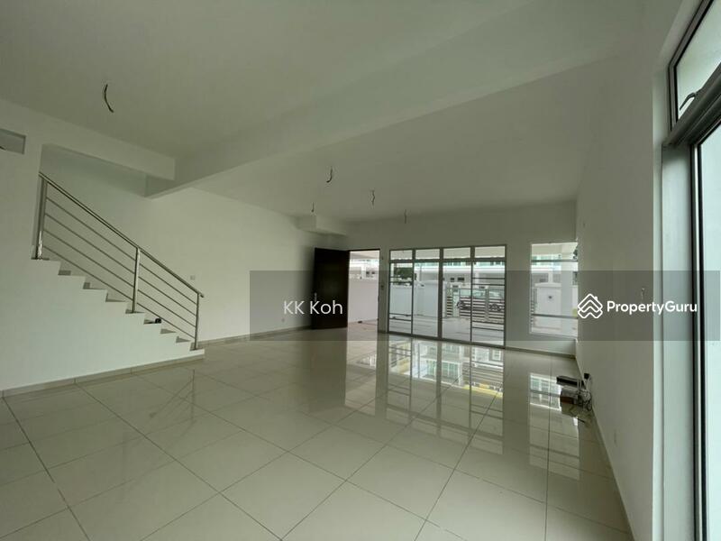 Kempas Utama 2-Storey Cluster For Sale untuk Untuk Dijual - RM 1,280,000, Apr 2026 - PropertyGuru.com.my