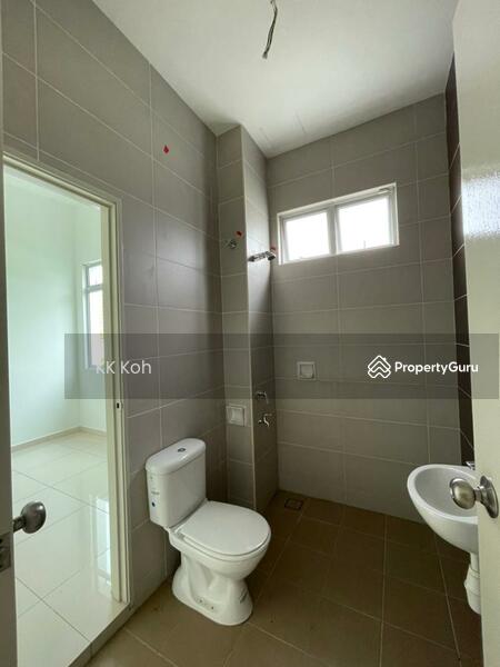 Kempas Utama 2-Storey Cluster For Sale untuk Untuk Dijual - RM 1,280,000, Apr 2026 - PropertyGuru.com.my