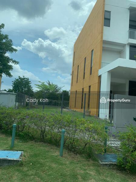 Untuk Disewa - Reed @ Lake Fields