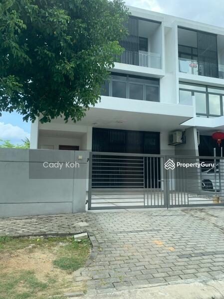 Untuk Disewa - Reed @ Lake Fields