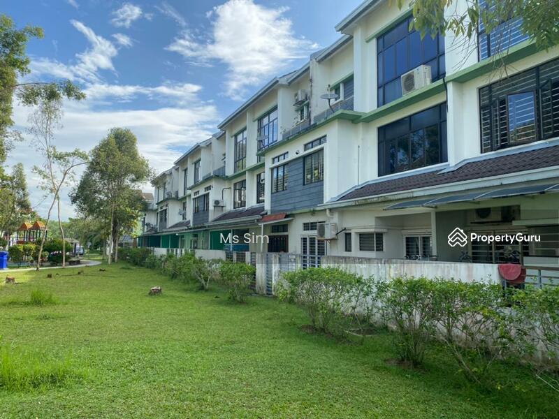 Park Villa Townhouse, Jalan BP11, BP 10, Meranti Jaya, Puchong Utama