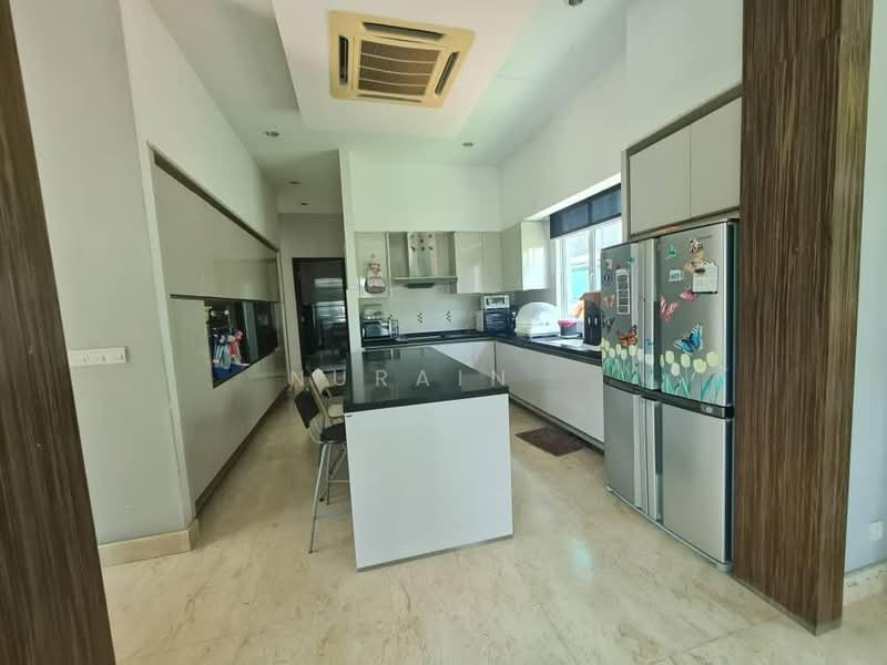 Bungalow for Sale in Petaling Jaya (Selangor) - Nurain . - PropertyGuru.com.my