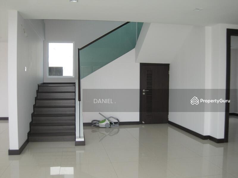 THREE STOREY LUXURY BUNGLOW HOUSE LOCATED AT TAMAN SEAPARK, SECTION 21