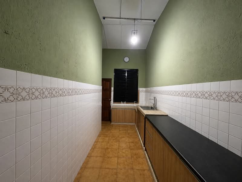 Rumah Berkembar untuk Dijual di SS14 (Subang Jaya) - Carmen Lee - Kitchen - PropertyGuru.com.my