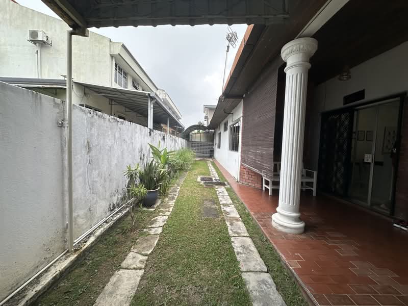 Rumah Berkembar untuk Dijual di SS14 (Subang Jaya) - Carmen Lee - Exterior - PropertyGuru.com.my