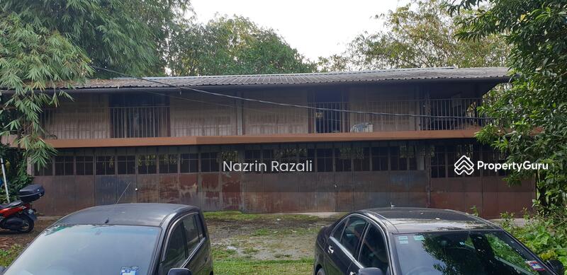 Bungalow for Sale in Hulu Langat (Selangor) - Nazrin Razali - All it needs is a new paint job - PropertyGuru.com.my