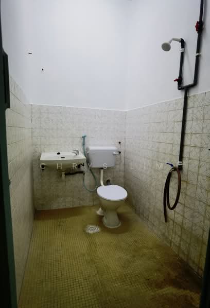 Rumah Teres 2 Tingkat untuk Disewa di Taman Maluri (Cheras) - Chrys Lim - Bathroom - PropertyGuru.com.my