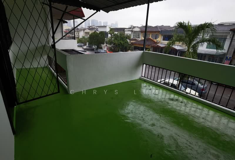 Rumah Teres 2 Tingkat untuk Disewa di Taman Maluri (Cheras) - Chrys Lim - Balcony - PropertyGuru.com.my