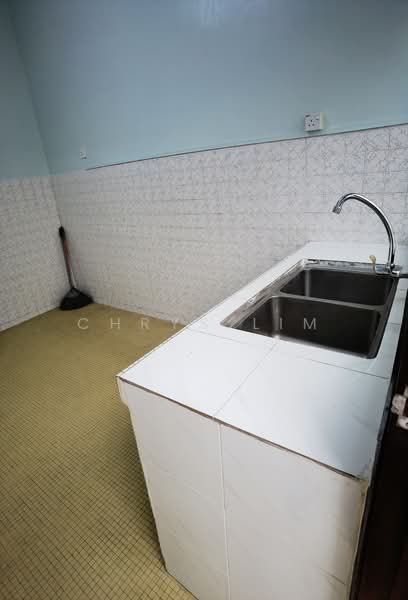 Rumah Teres 2 Tingkat untuk Disewa di Taman Maluri (Cheras) - Chrys Lim - Kitchen - PropertyGuru.com.my