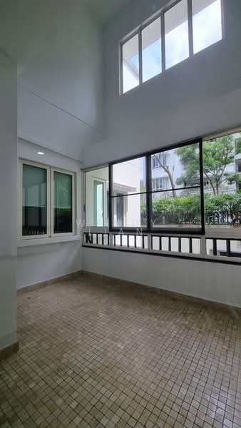 Kondominium untuk Disewa di Palmyra Bangsar - Wendy Lian - Side Balcony - PropertyGuru.com.my