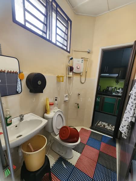 2-storey Terraced House for Sale in Taman Setia Indah (Tebrau) - Jamie Tan - Bathroom - PropertyGuru.com.my
