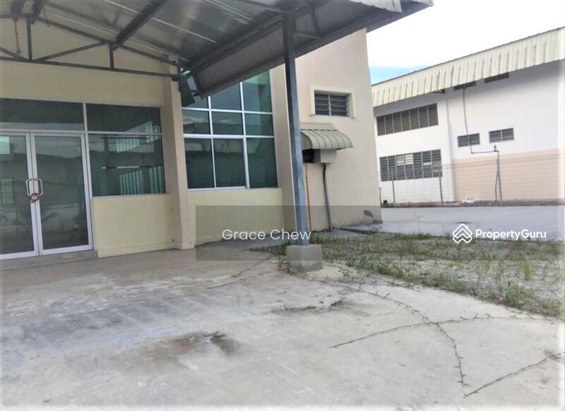 Taman Perindustrian Sri Sulong, Batu Pahat, 1.5 Storey Bungalow Factory