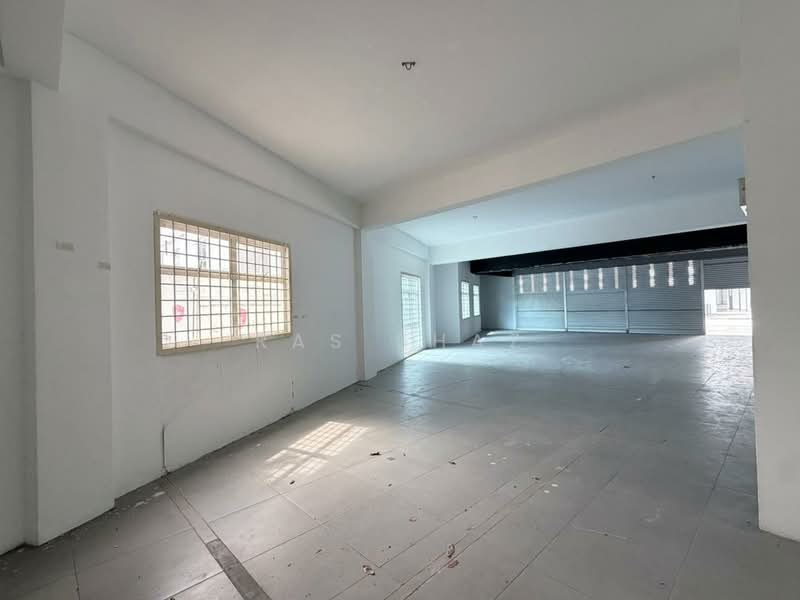 Shop / Office for Rent in I-City (Shah Alam) - Ras Shaz - Interior - PropertyGuru.com.my