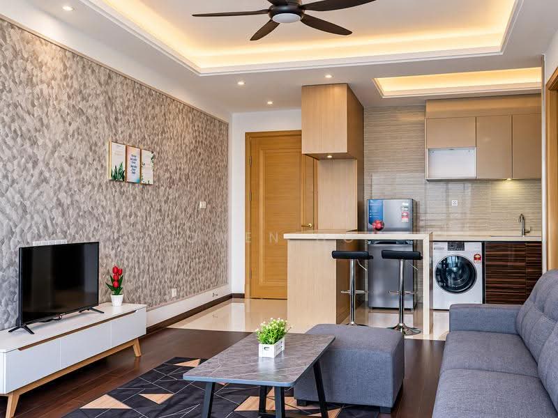 Kediaman Servis untuk Disewa di R&F Princess Cove Phase 1 - Owen Ho - Living Room - PropertyGuru.com.my