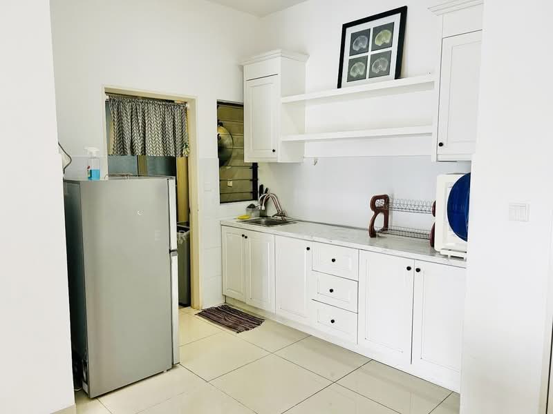 Condominium for Rent at The Hamilton - Erin Yusof - Kitchen - PropertyGuru.com.my