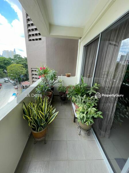 Main Long Balcony