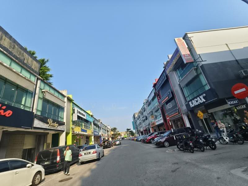 Shop / Office for Rent in Bandar Baru Uda (Tampoi) - David Heng - Exterior - PropertyGuru.com.my