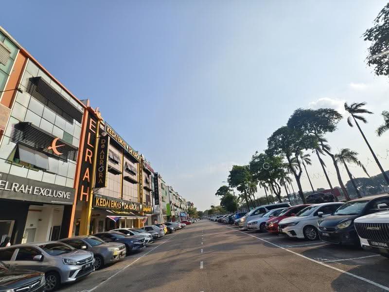 Shop / Office for Rent in Bandar Baru Uda (Tampoi) - David Heng - Exterior - PropertyGuru.com.my