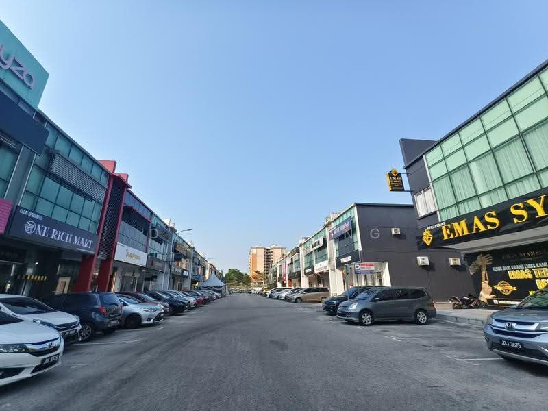 Shop / Office for Rent in Bandar Baru Uda (Tampoi) - David Heng - Exterior - PropertyGuru.com.my