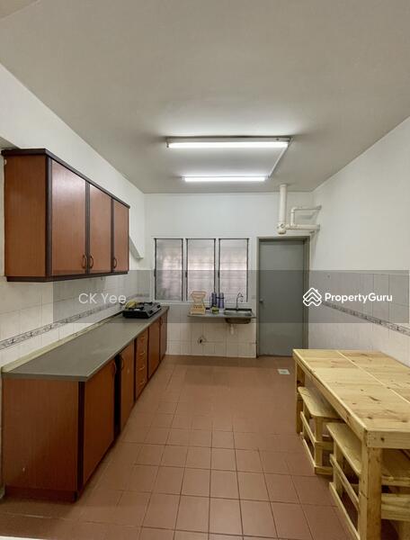 For Rent - Vista Komanwel B