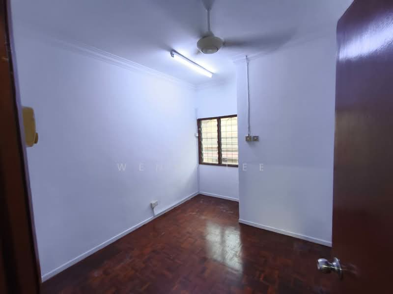 Rumah Teres 2 Tingkat untuk Dijual di Taman Wawasan (Puchong) - Wenny Lee - PropertyGuru.com.my