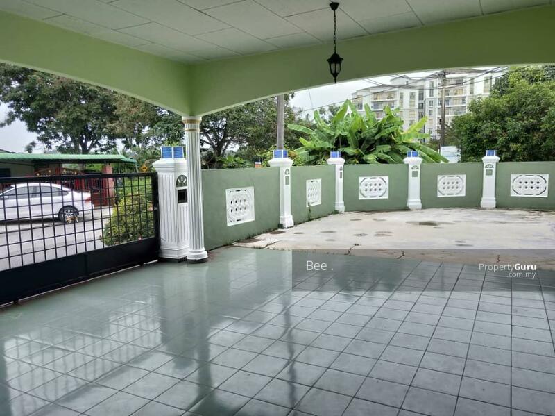 Bukit Katil,Taman Saujana ,Corner lot renovated single storey house for