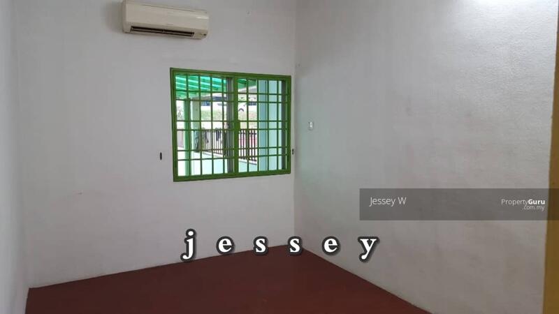 Untuk Disewa - Shop-Lot@Terrace House@Bukit Jambul @Jalan Dr Awang@ Bayan Lepas