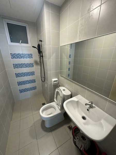 Kondominium untuk Disewa di i-Santorini - Rick Goh - Bathroom - PropertyGuru.com.my