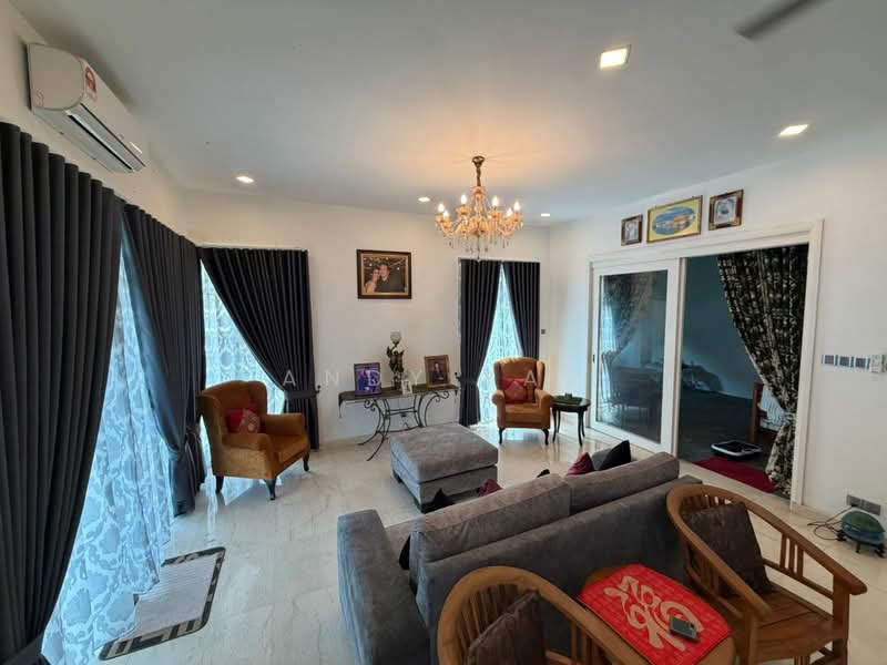 Rumah Banglo untuk Dijual di Kota Emerald (Rawang) - Andy Yap - Living Room - PropertyGuru.com.my