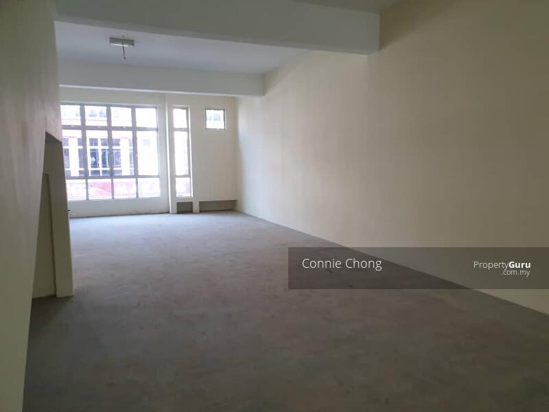 NEW 3 STOREY SHOP OFFICE TAMAN YAYASAN JAYA BULOH KASAP, SEGAMAT Johor