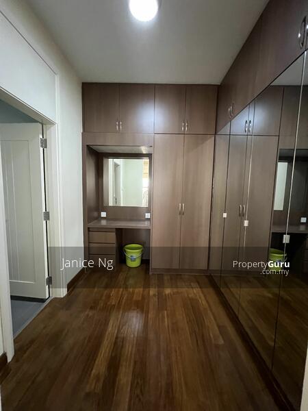 Master room wardrobe 