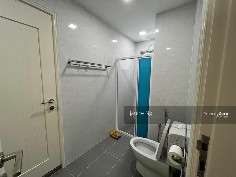 Common bathroom 