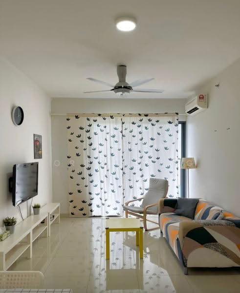 Kondominium untuk Disewa di Univ 360 Place - Jordan Tang - Living Room - PropertyGuru.com.my