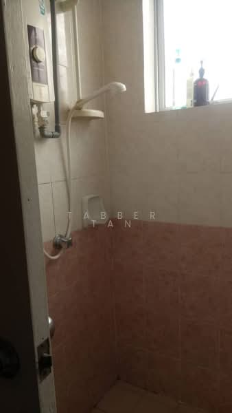 Condominium for Rent at Greenview Residence - Tabber Tan - Bathroom - PropertyGuru.com.my