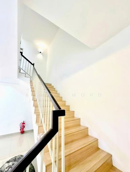 Rumah Teres 2 Tingkat untuk Dijual di Bandar Serenia (Dengkil) - Azhar Mohd - Interior - PropertyGuru.com.my