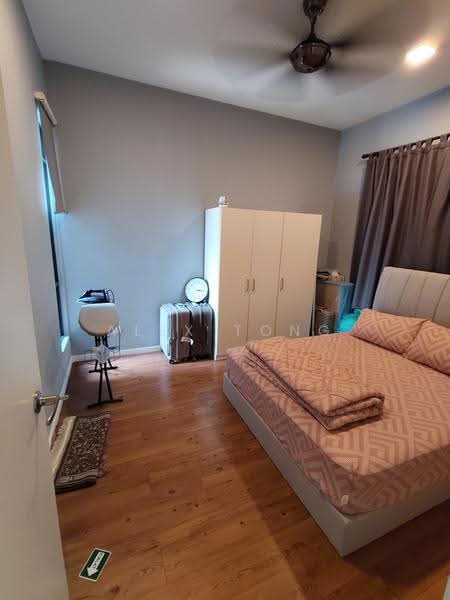 Kediaman Servis untuk Dijual di Paramount Utropolis - Alex Tong - Bedroom - PropertyGuru.com.my