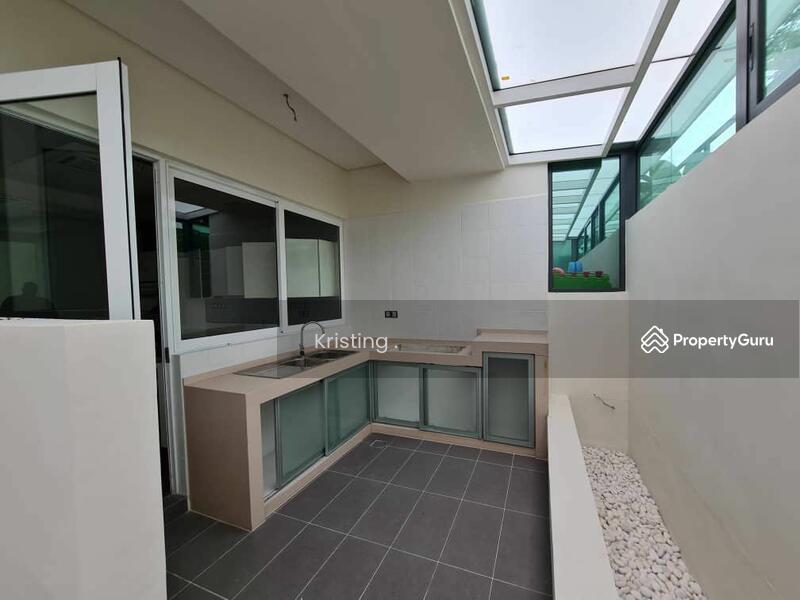 Untuk Dijual - KLGCC Resort: East Residence