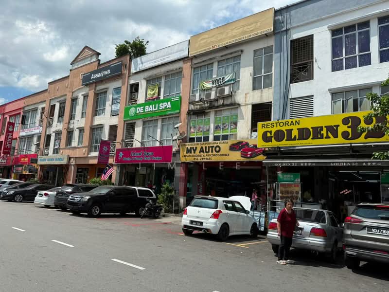 Shop / Office for Rent in Taman Subang Perdana (Sungai Buloh) - Jim Lee - Exterior - PropertyGuru.com.my