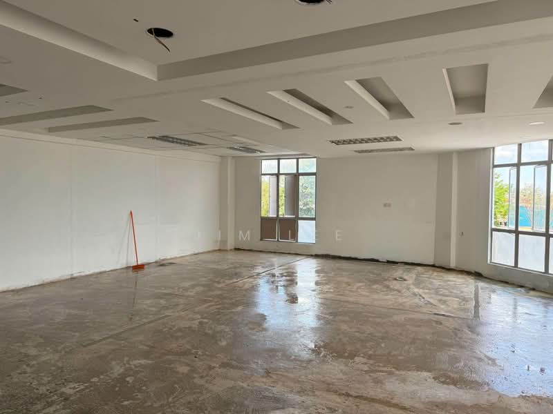Shop / Office for Rent in Taman Subang Perdana (Sungai Buloh) - Jim Lee - Interior - PropertyGuru.com.my
