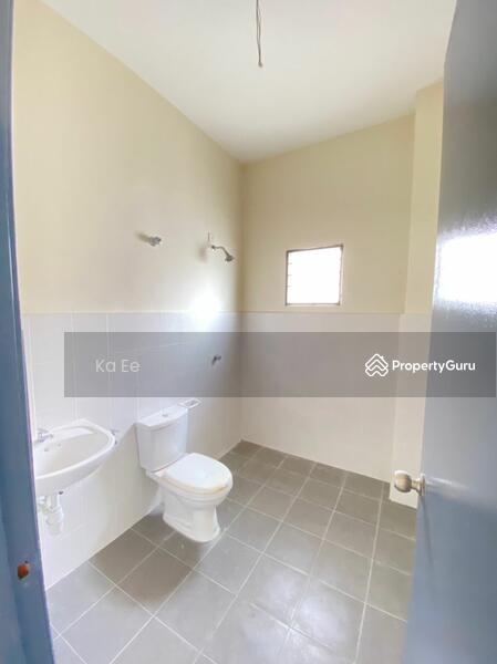 3-storey Terraced House for Sale in Rawang (Selangor) - Ka Ee - PropertyGuru.com.my