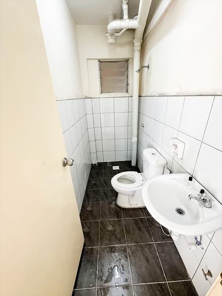 Condominium for Rent at Sentul Utama Condominium - Elaine Lian - Bathroom - PropertyGuru.com.my